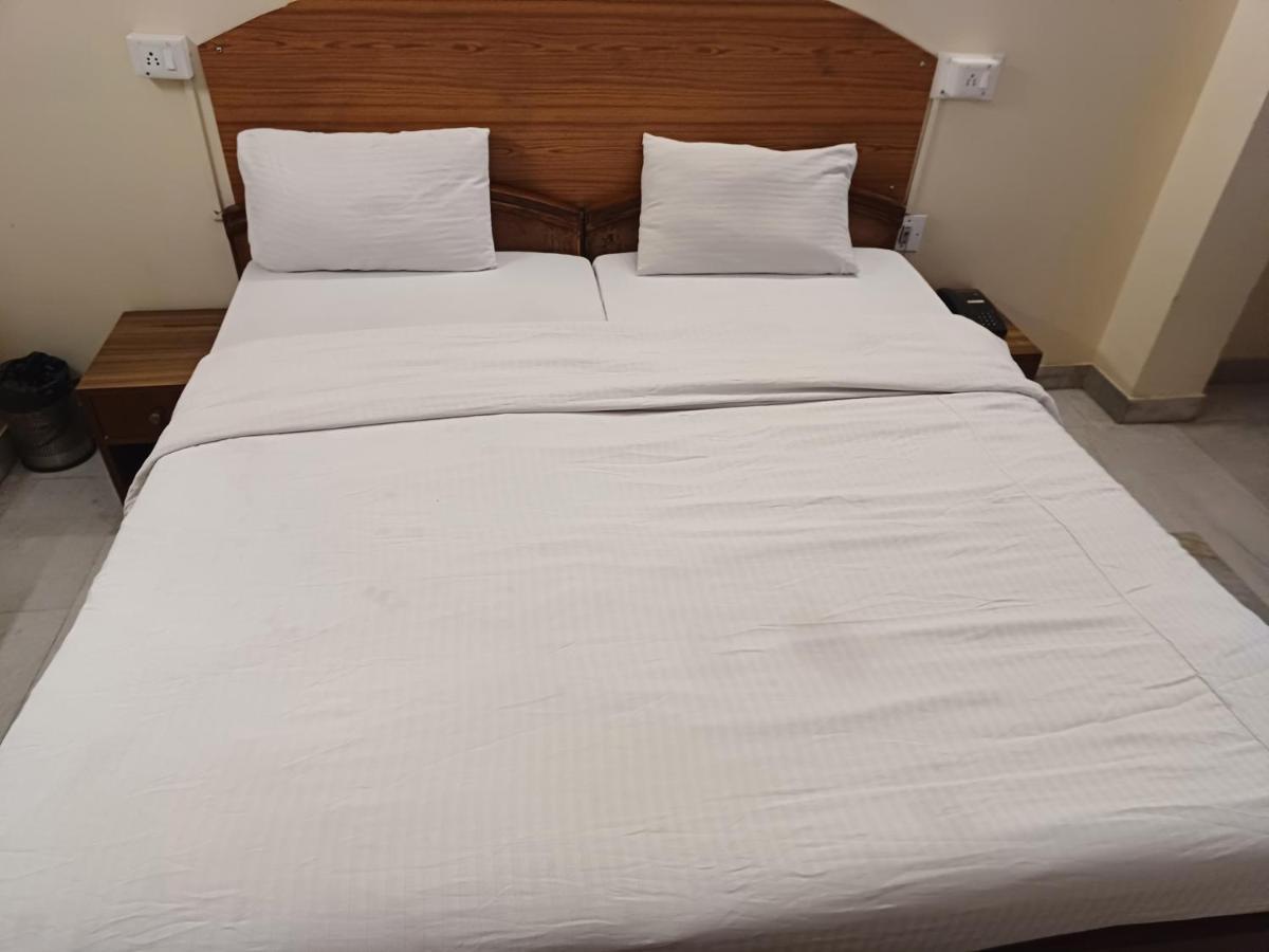 Hotel Raghav Palace 1 Km Junction & Bus Stand Sindhi Camp Jaipur