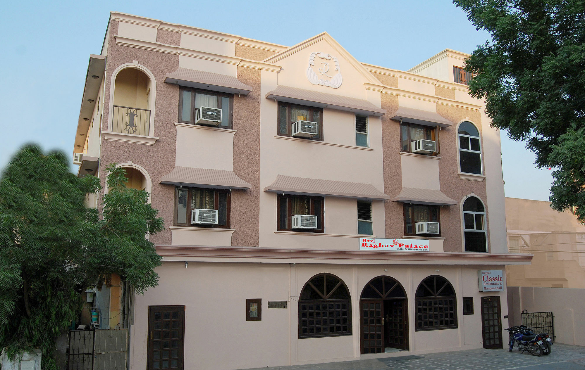 Hotel Raghav Palace 1 Km Junction & Bus Stand Sindhi Camp Jaipur